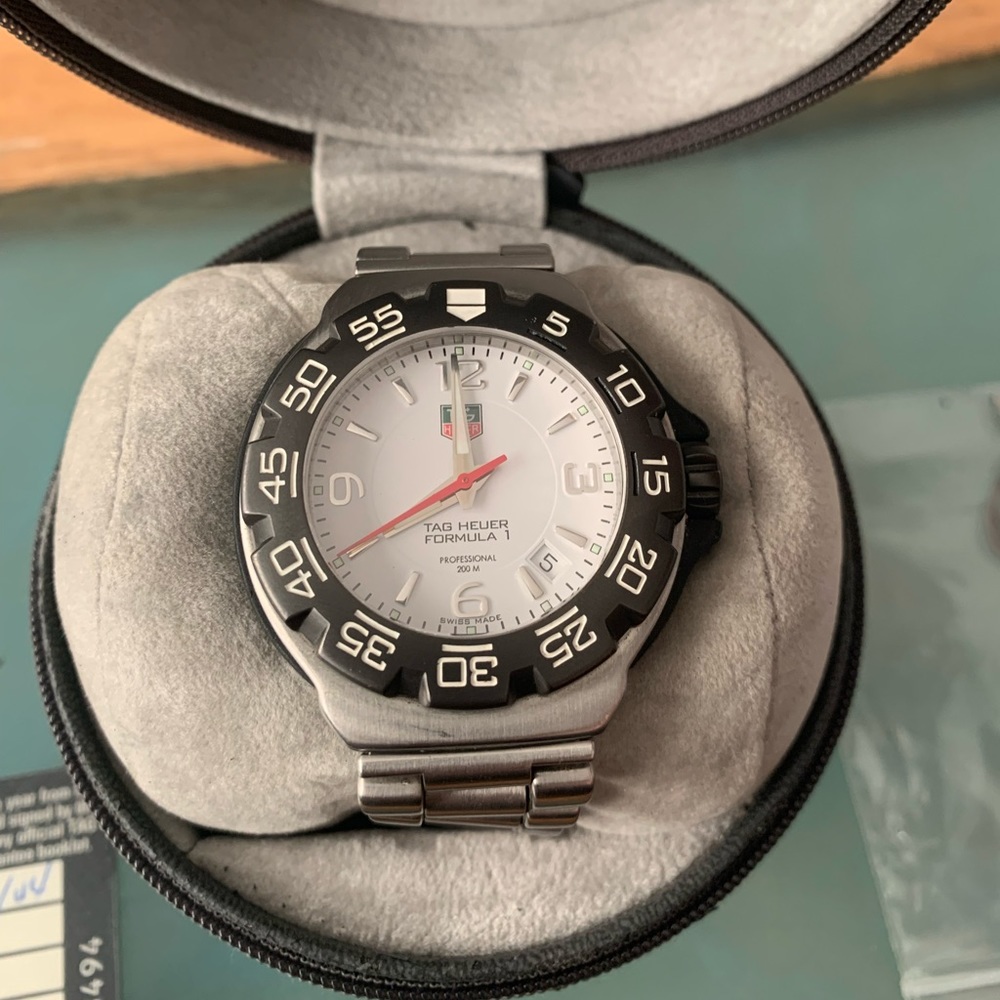 Tag Heuer Formula 1 Professional 200M (Swiss Made) Approximate size 41mm